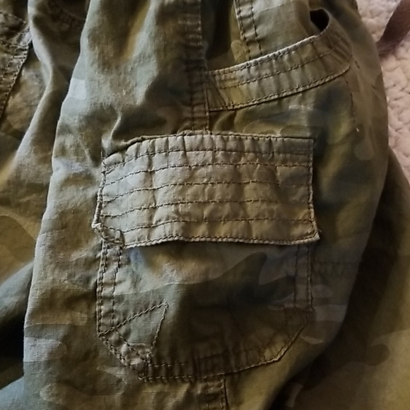 💚Cute camo shorts💚 - Picture 8 of 8